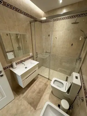 Attico in affitto a Blloku, Tirana, 170 m². Foto 2 di 12