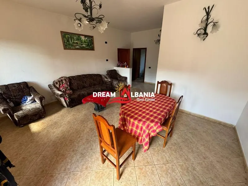 Villa in affitto a Ndroq, Tirana, 1.000 m²