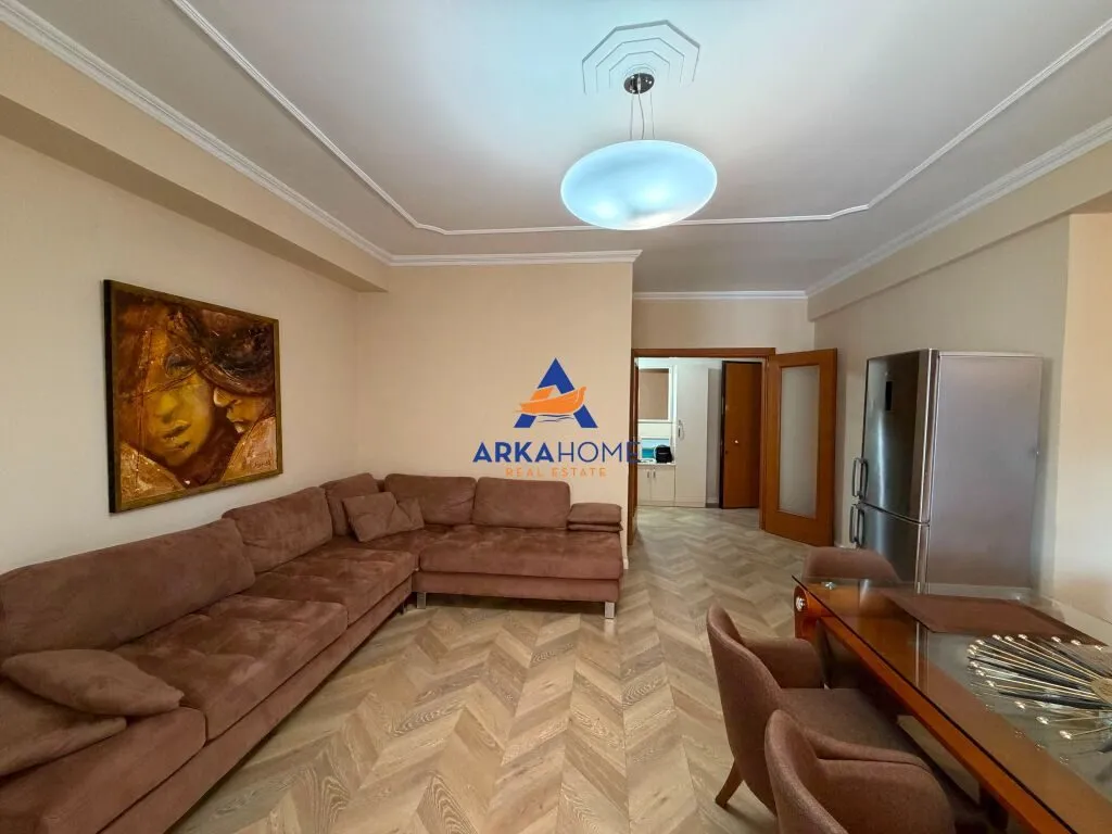 Apartment 4+1 for rent in Ish Ekspozita, Tirana, 140 m². Photo 1 of 11