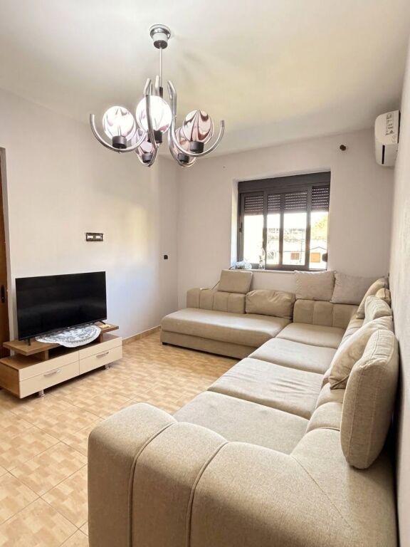 Appartamento 1+1 in affitto a Cezma Ferres, Durazzo, 66 m²