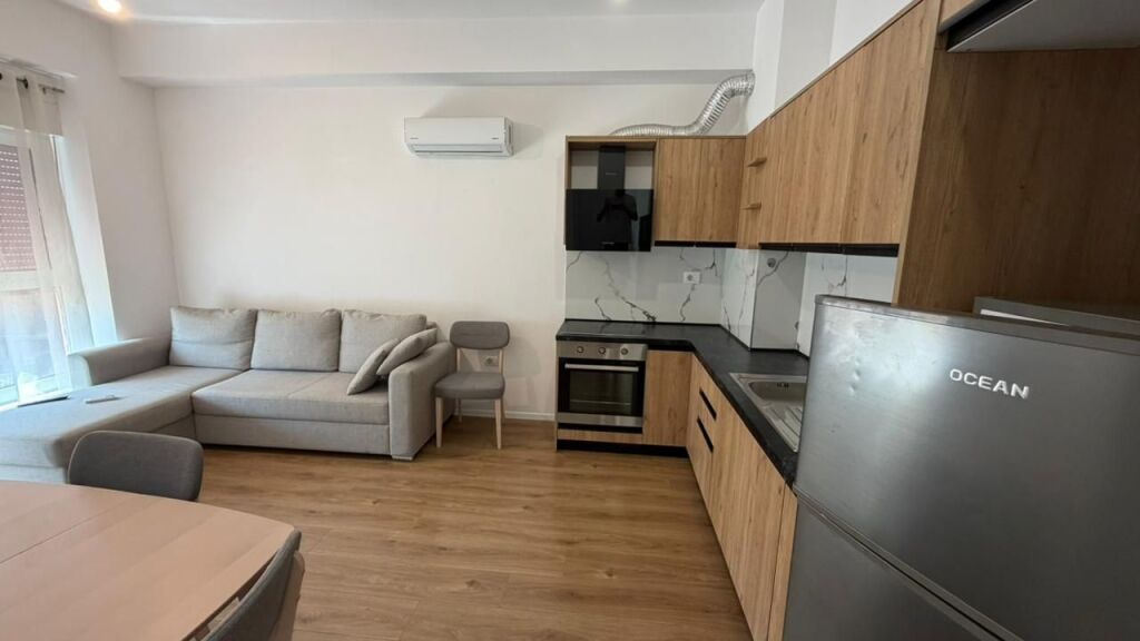 Apartment for rent in Ali Demi, Tirana, 47 m². Photo 1 of 3