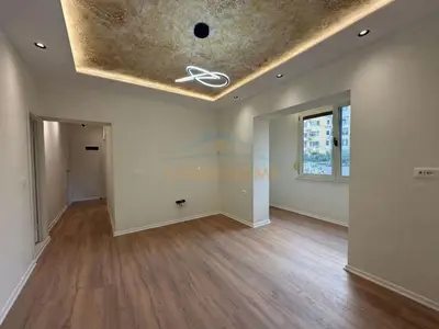 Apartament 1+1 në shitje në Rruga Asim Vokshi, Tiranë, 46 m². Foto 2 nga 8