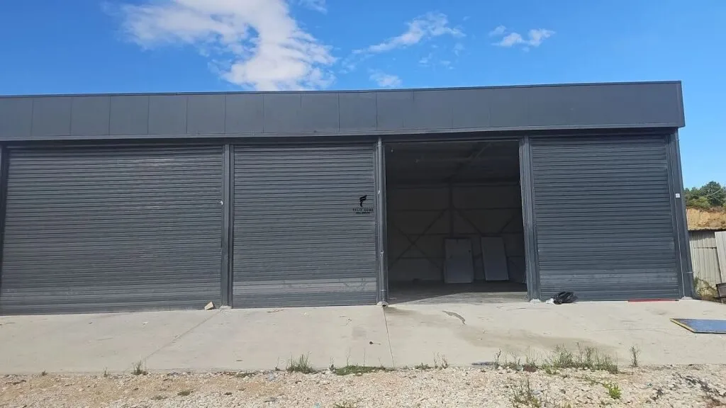 Warehouse for rent in Mëzez, Tirana, 220 m². Photo 1 of 1