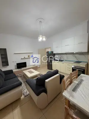 Appartamento 1+1 in affitto a Kopshti Botanik, Tirana, 50 m². Foto 1 di 4