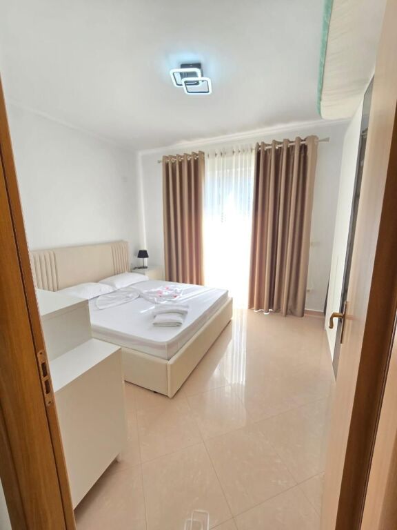 Apartment 2+1 for rent in Rruga 5 Maji, Tirana, 140 m². Photo 3 of 3