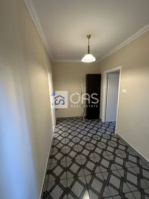 Apartament 1+1 me qera në Pallati me Shigjeta, Tiranë, 60 m². Foto 3 nga 7