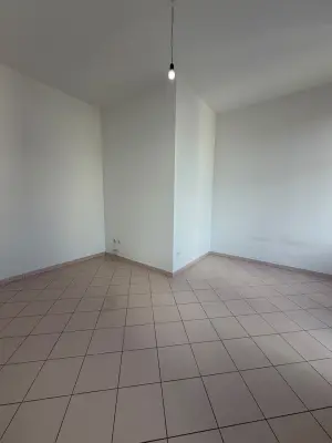 Appartamento 1+1 in vendita a Rruga Haxhi Dalliu, Tirana, 89 m². Foto 3 di 7