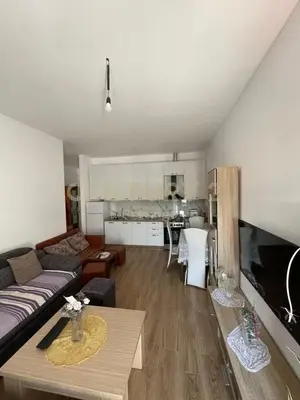 Appartamento 2+1 in affitto ad Ish Dogana, Tirana, 76 m². Foto 1 di 8