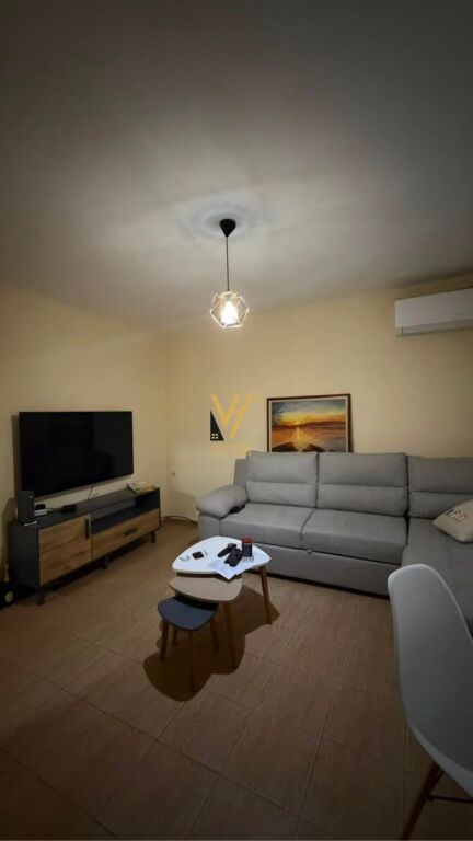 Apartament 1+1 me qera në Rruga Ferit Xhajko, Tiranë, 58 m². Foto 2 nga 3