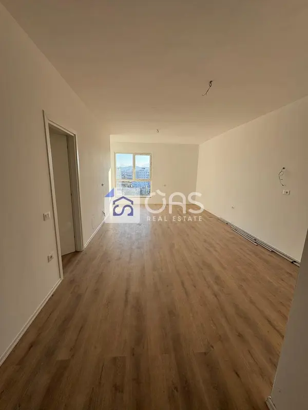 Appartamento 2+1 in vendita a Paskuqan, Kamza, 103 m²