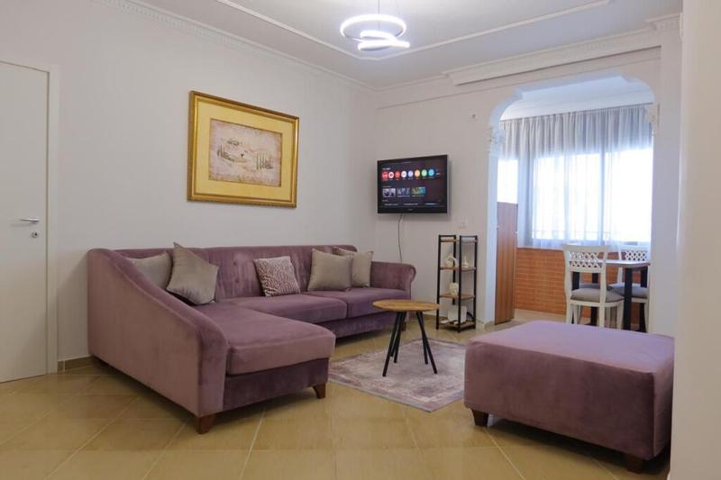 Apartament 2+1 me qera në Gjykata e Rrethit Gjyqësor Tiranë, Tiranë, 76 m²