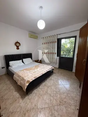 Vilë me qera në Vaqarr, Tiranë, 120 m². Foto 10 nga 12