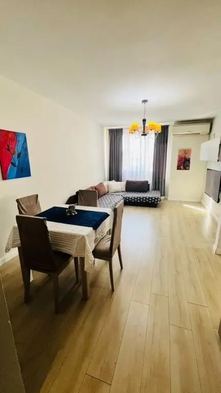 Appartamento 2+1 in affitto a Kompleksi Kontakt - Elegant Apartment, Tirana, 107 m²