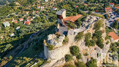 Tokë në shitje në Petrelë, Tiranë, 2 200 m². Foto 2 nga 2