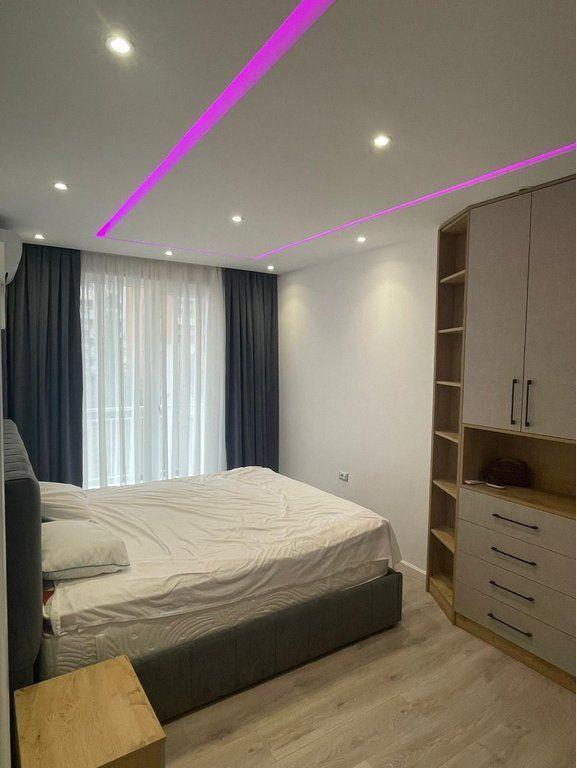 Apartament 2+1 me qera në Rruga e Barrikadave, Tiranë, 102 m². Foto 8 nga 9