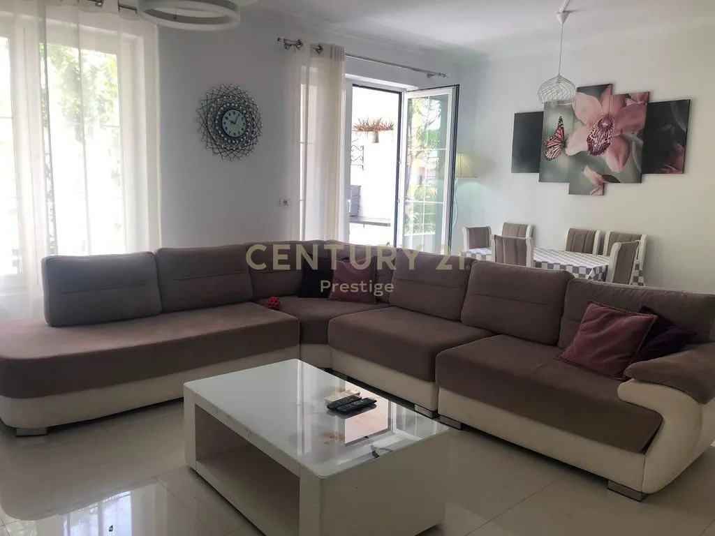Appartamento 2+1 in affitto a Don Bosko, Tirana, 90 m². Foto 1 di 8