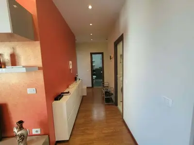 Apartament 2+1 me qera në Kthesa e Kamzës, Tiranë, 94 m². Foto 10 nga 12