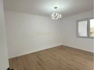 Apartament 1+1 në shitje në Tregu Elektrik, Tiranë, 63 m². Foto 7 nga 7