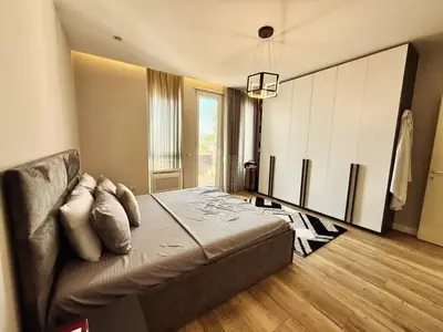 Apartament 2+1 në shitje në Kopshti Botanik i Tiranës, Tiranë, 150 m². Foto 8 nga 8