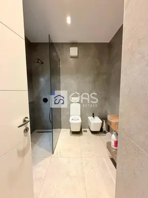 Apartament 2+1 me qera në 5 Maj, Tiranë, 100 m². Foto 7 nga 9