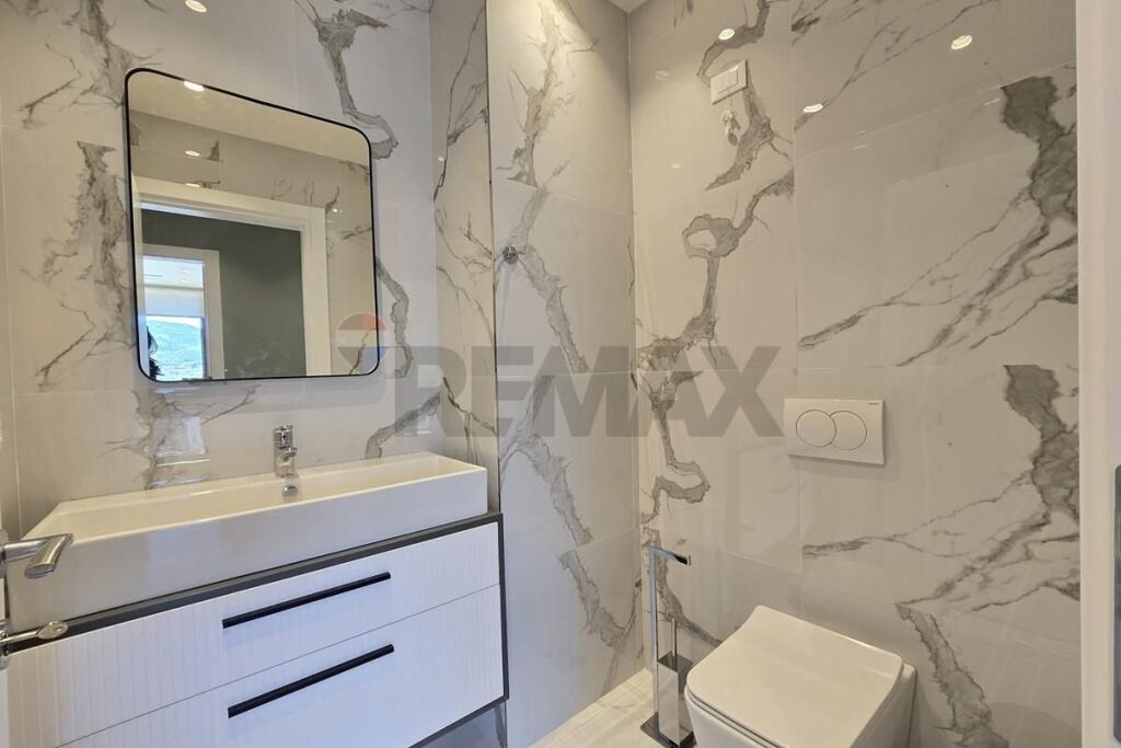 Ufficio in affitto a Lake View Residences, Tirana, 125 m². Foto 3 di 3
