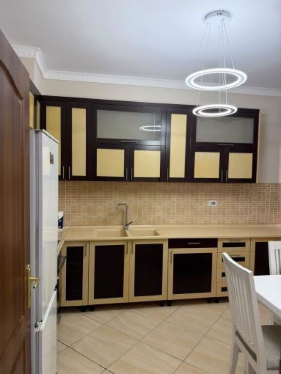 Apartment 2+1 for rent in Kodra e Diellit, Tirana, 108 m². Photo 2 of 3