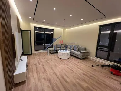 Apartament 3+1 me qera në Porcelan, Tiranë, 135 m². Foto 1 nga 8