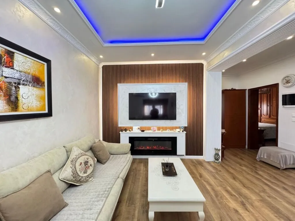 Apartment 2+1 for sale in Rruga Abaz Çelkupa, Durrës, 74 m². Photo 1 of 7