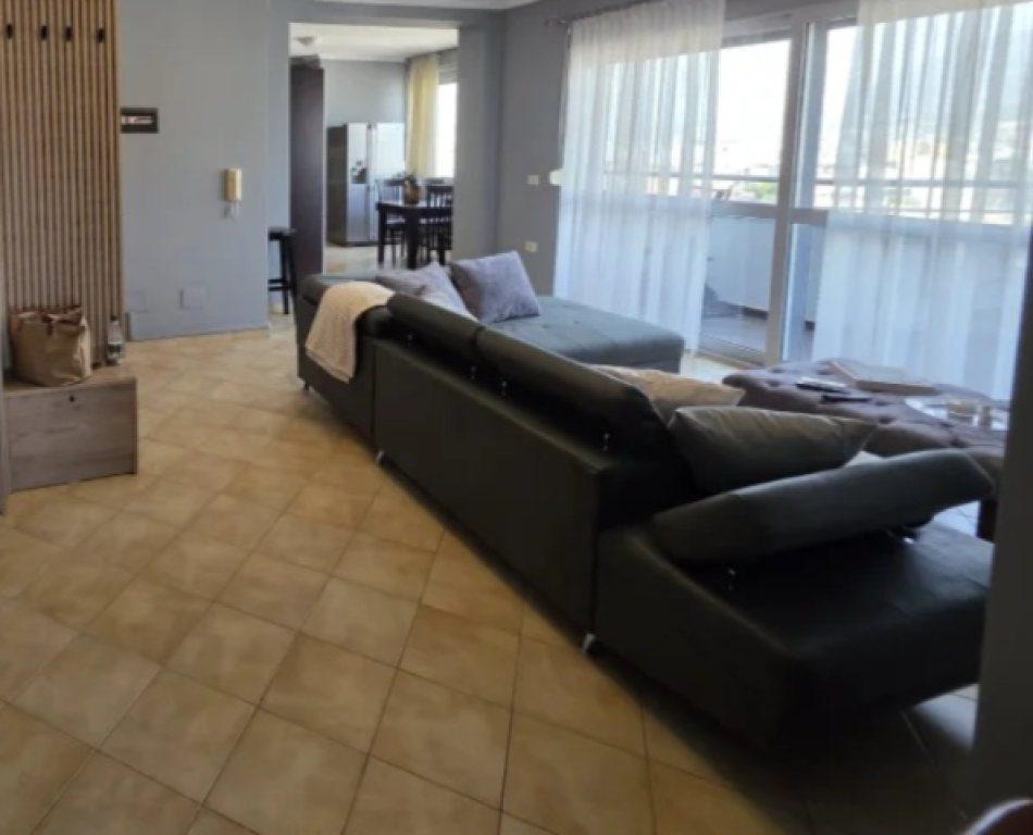 Apartment 1+1 for rent in Selvia, Tirana, 90 m². Photo 1 of 3
