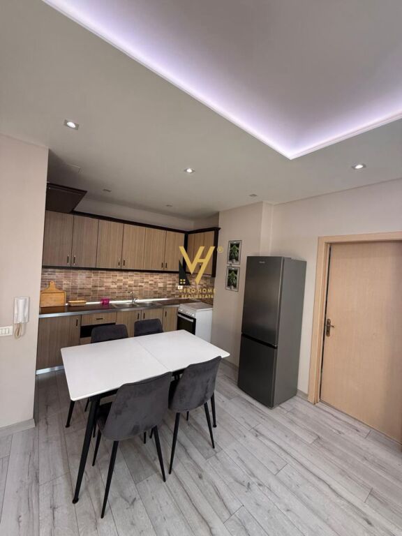 Apartament 2+1 në shitje në Astir, Tiranë, 100 m². Foto 2 nga 3