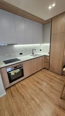 Apartament 1+1 me qera në Rruga Fortuzi, Tiranë, 72 m². Foto 2 nga 5