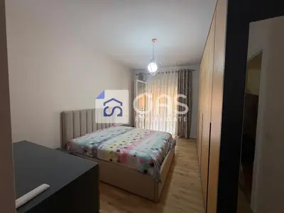 Apartament 2+1 me qera në Pallati me Shigjeta, Tiranë, 94 m². Foto 7 nga 7