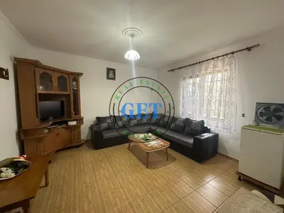 Shtëpi private në shitje në Kryqi i Kuq, Durrës, 352 m². Foto 2 nga 12