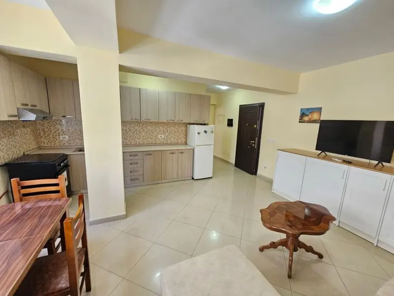 Appartamento 1+1 in vendita a Pallati i Sportit Ramazan Njala, Durazzo, 56 m²