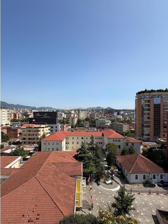 Penthouse në shitje në Rruga Ismail Ndroqi, Tiranë, 352 m²