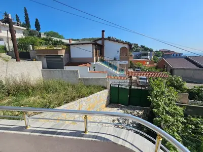 Shtëpi private me qera në Cezma Ferres, Durrës, 200 m². Foto 2 nga 12