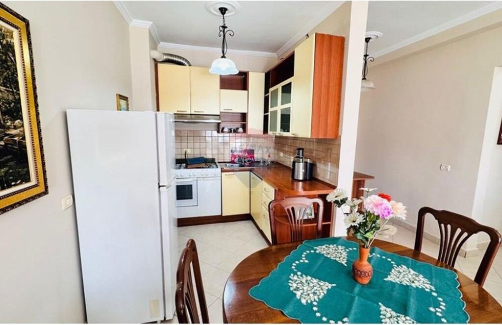 Apartament në shitje në Rruga Frosina Plaku, Tiranë, 105 m². Foto 2 nga 3