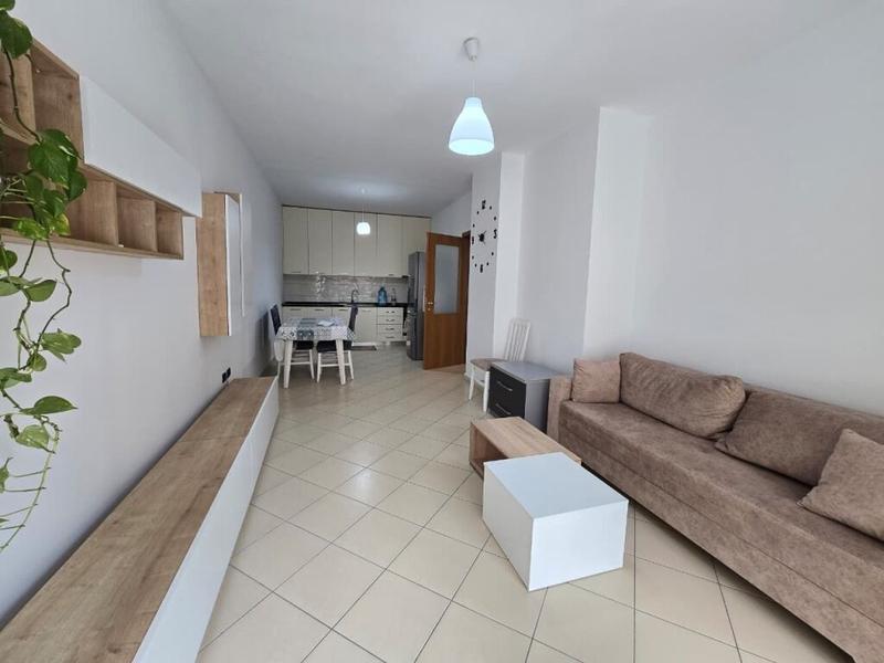 Apartament 2+1 me qera në Rruga Taulantia, Durrës, 90 m²
