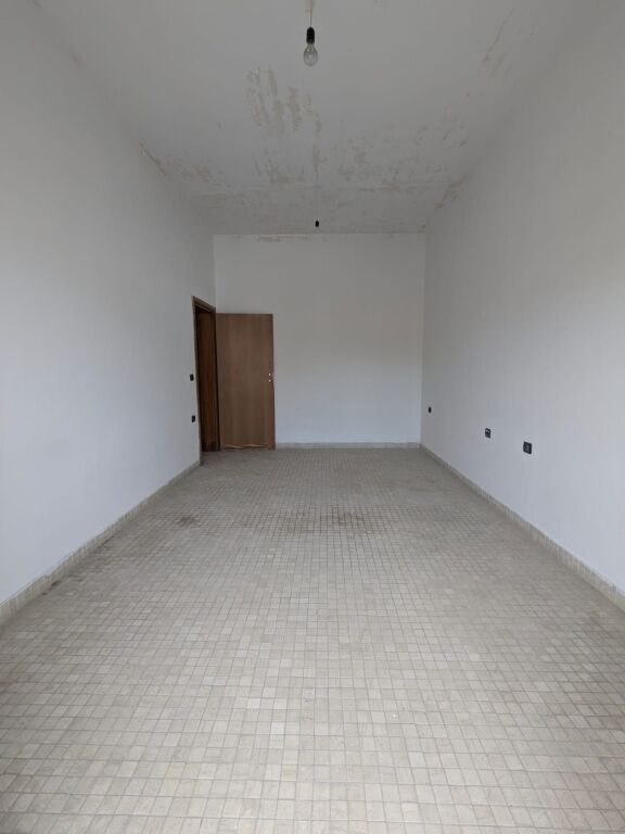 Apartament 2+1 në shitje në Rruga Ate Kristo Negovani, Vlorë, 73 m². Foto 1 nga 11