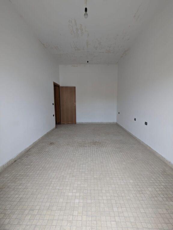 Appartamento 2+1 in vendita a Rruga Ate Kristo Negovani, Valona, 73 m²
