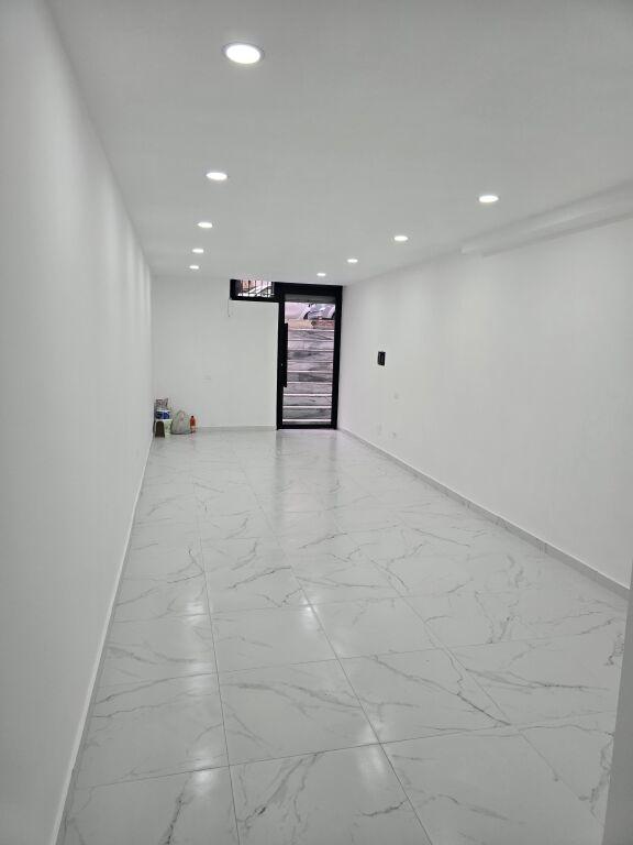 Shop for sale in ish Nshrak, Tirana, 48 m²