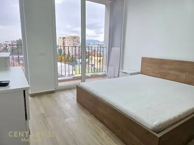 Apartament 2+1 me qera në Rruga Riza Cerova, Tiranë, 125 m². Foto 9 nga 12