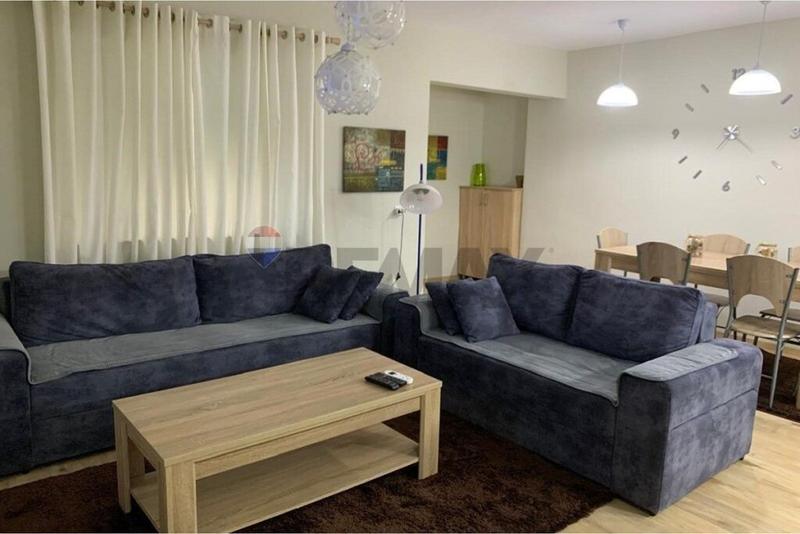 Apartament 1+1 me qera në Rruga e Barrikadave, Tiranë, 70 m²