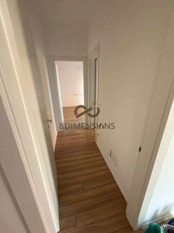 Negozio in affitto a Rruga Kavajes, Tirana, 114 m²