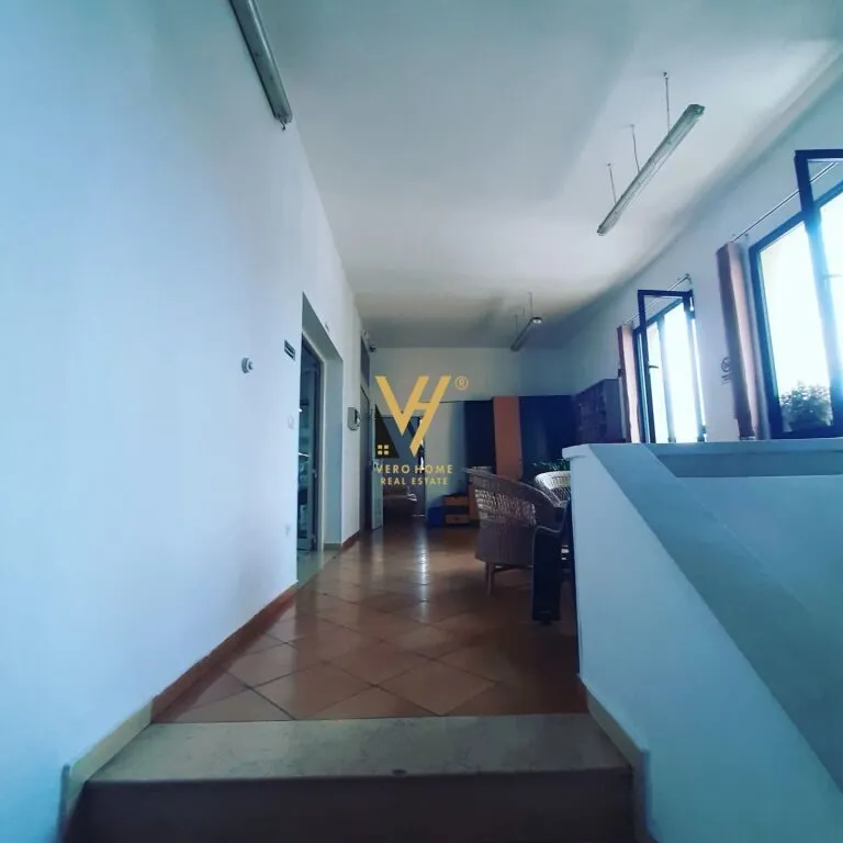 Warehouse for rent in Rruga Myslym Keta, Tirana, 440 m². Photo 1 of 2