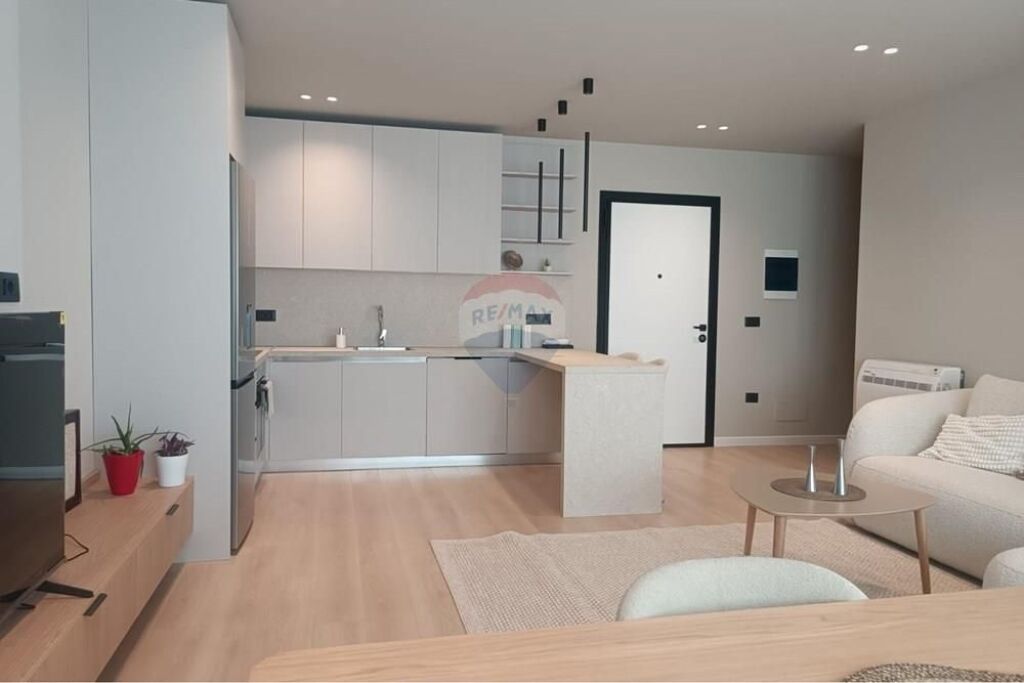 Appartamento in affitto a Rruga Margarita Tutulani, Tirana, 99 m². Foto 2 di 3
