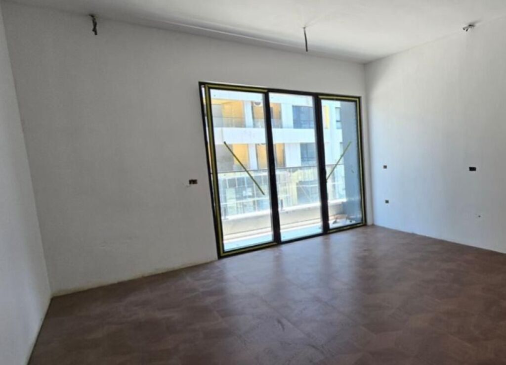 Commercial space for rent in Square 21, Tirana, 104 m². Photo 3 of 3