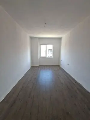 Apartament 2+1 në shitje në Rruga Bavaria, Kamëz, 100 m². Foto 7 nga 12