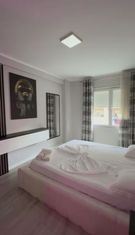 Apartment 1+1 for sale in Rruga 5 Maji, Tirana, 70 m². Photo 3 of 3