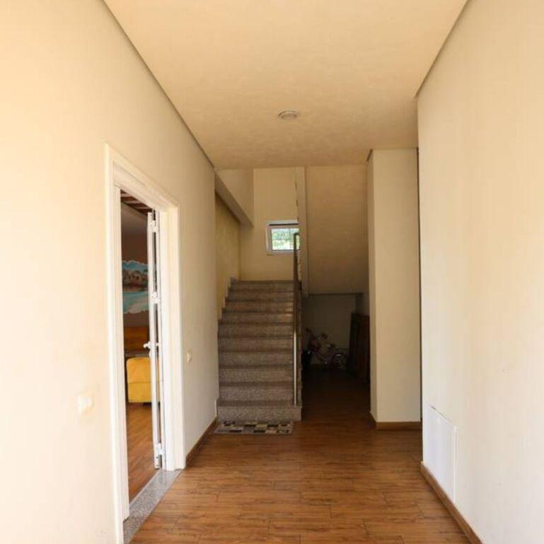 Vilë në shitje në Fondacioni Fundjavë Ndryshe, Tiranë, 214 m². Foto 6 nga 12